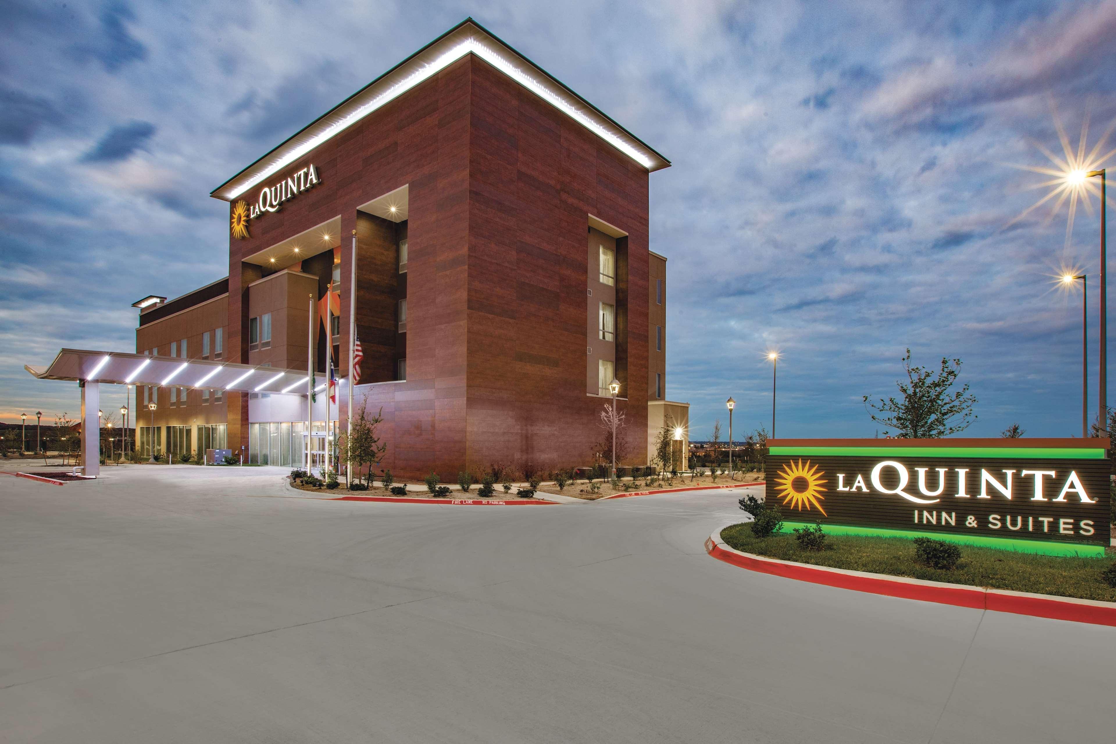 La Quinta By Wyndham San Marcos Outlet Mall Exterior foto